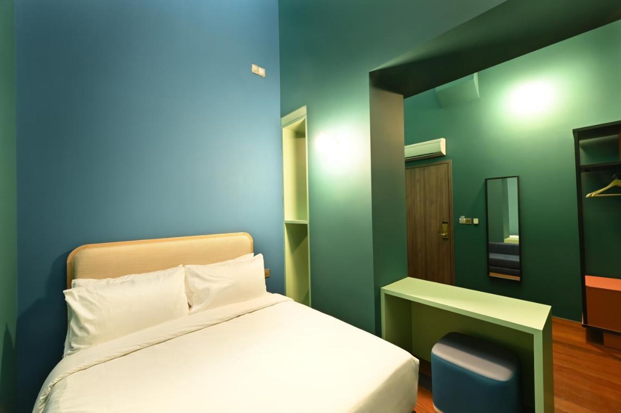 Dream Chaser Boutique Capsule Hotel Сингапур Экстерьер фото