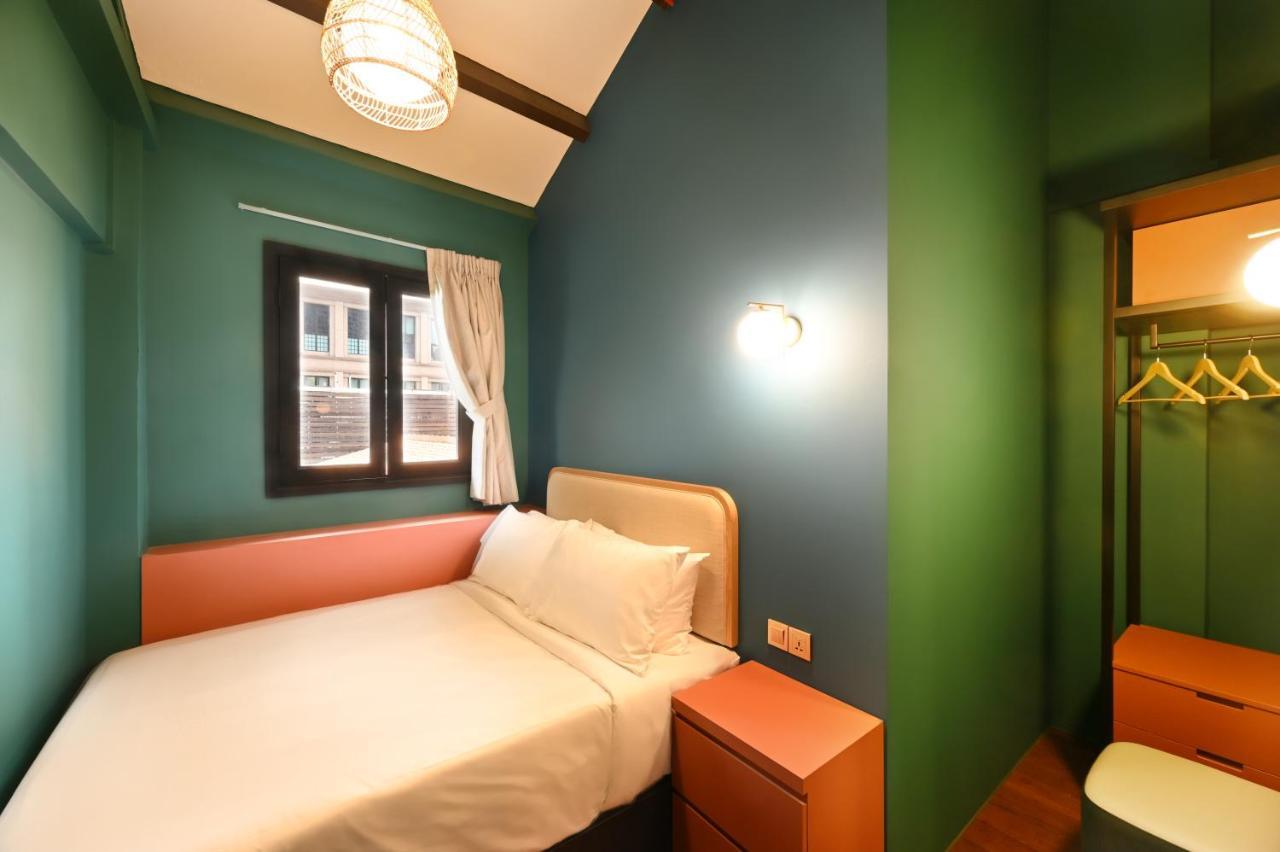 Dream Chaser Boutique Capsule Hotel Сингапур Экстерьер фото