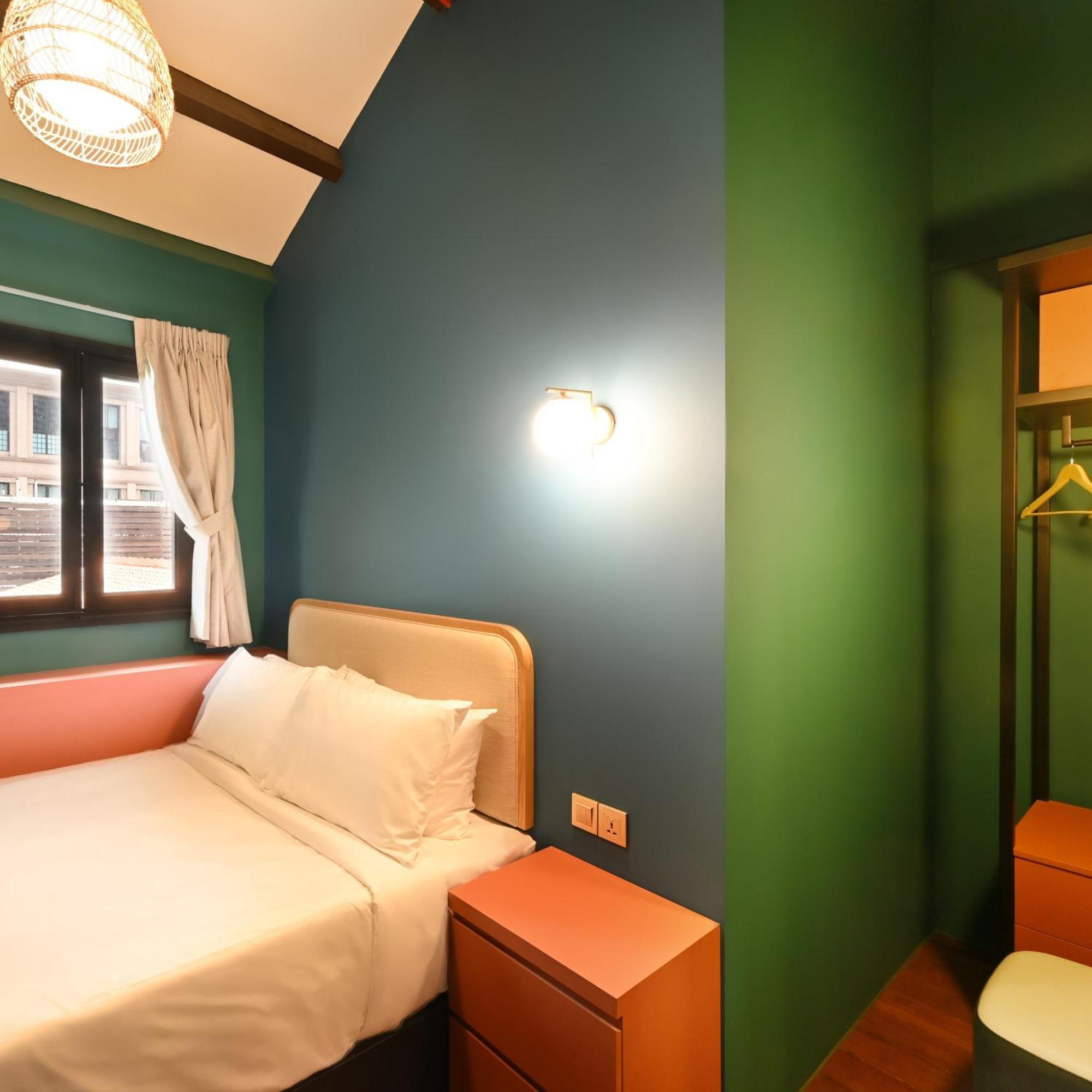 Dream Chaser Boutique Capsule Hotel Сингапур Экстерьер фото